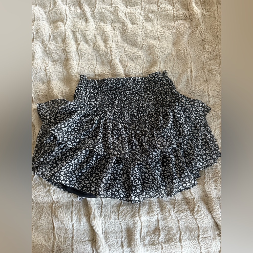 Altar’d State XS Black and White Floral Skirt - Picture 1 of 2
